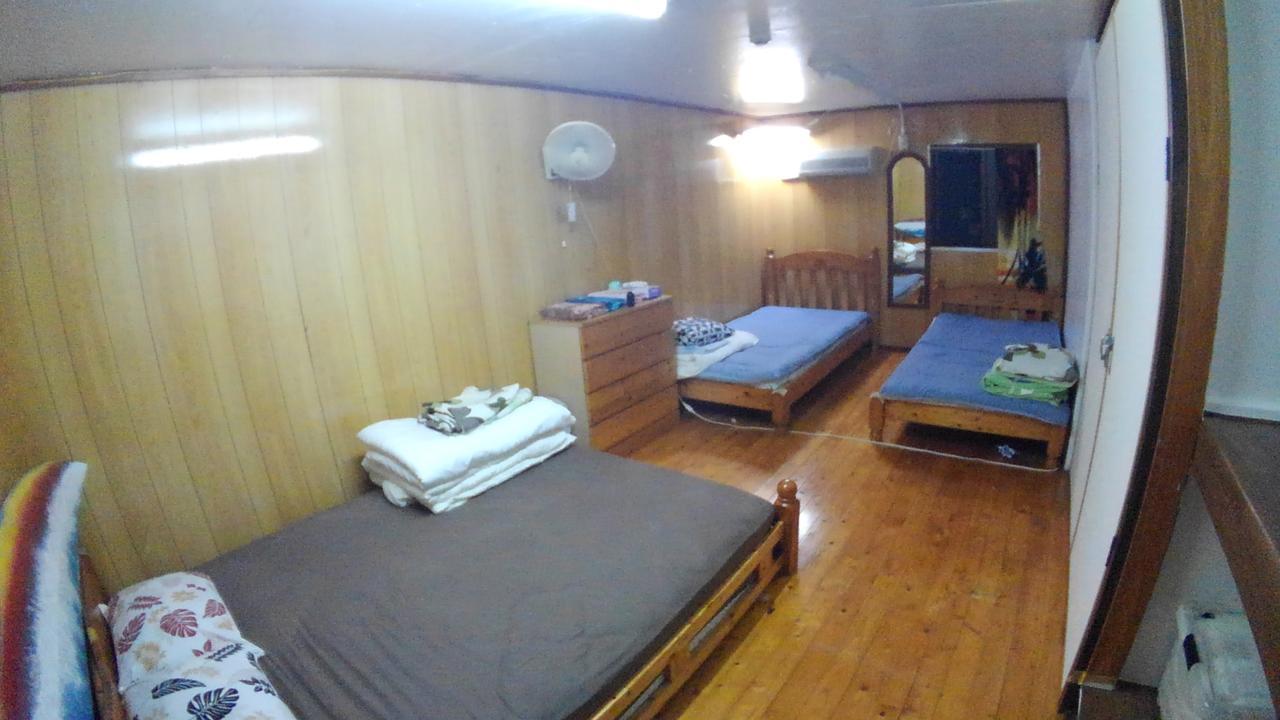 Tropical Surf House Okinawa Hotel Onna Buitenkant foto