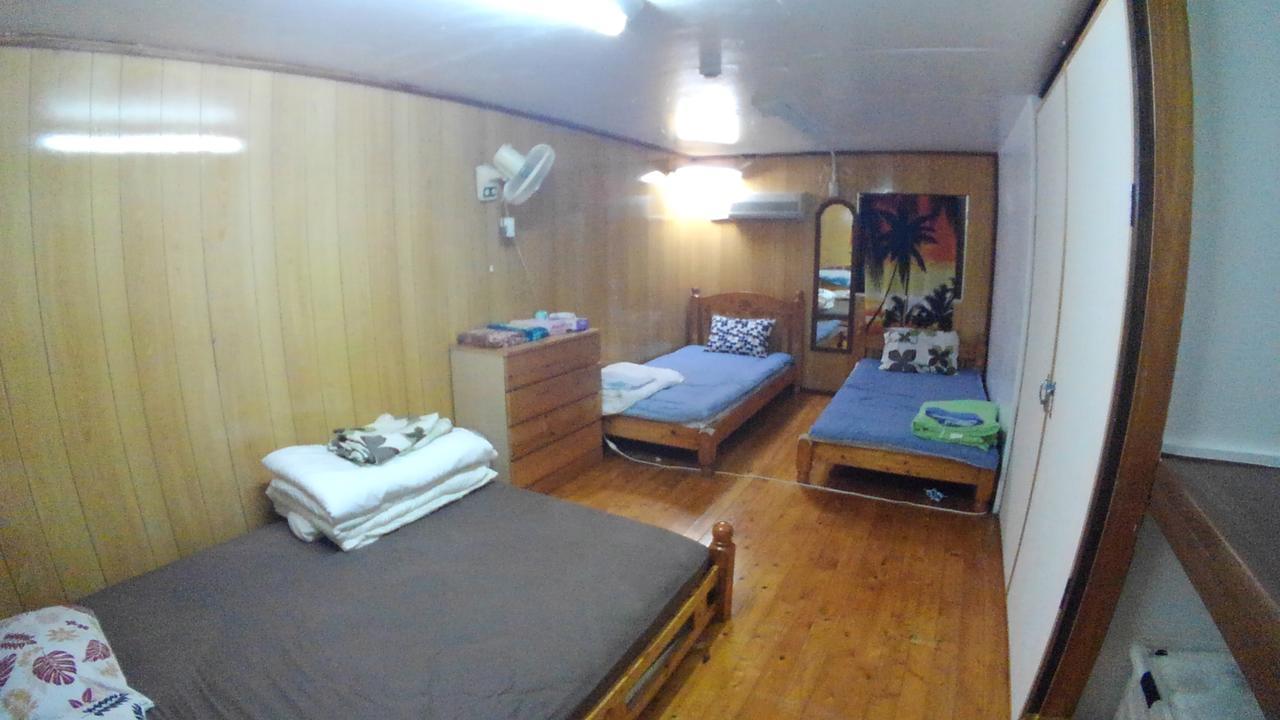 Tropical Surf House Okinawa Hotel Onna Buitenkant foto